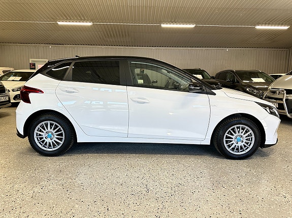 Hyundai i20 7 of 30