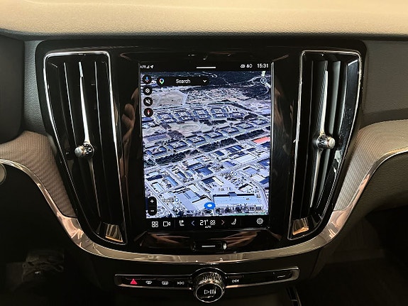Volvo V60 Cross Country 14 of 18