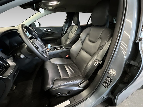 Volvo V60 Cross Country 9 of 18