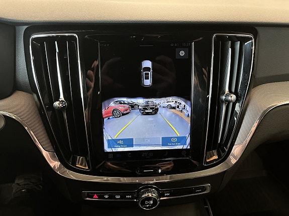 Volvo V60 Cross Country 16 of 18
