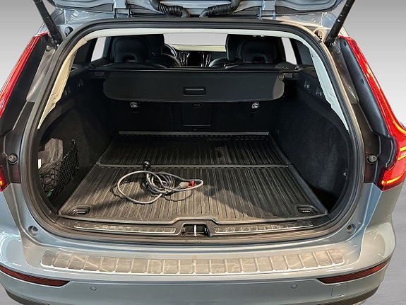 Volvo V60 Cross Country 17 of 18