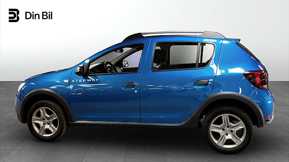 Dacia Sandero Stepway 2 of 5