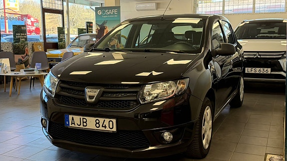 Dacia Sandero 2 of 5