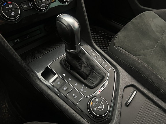 Volkswagen Tiguan 15 of 25