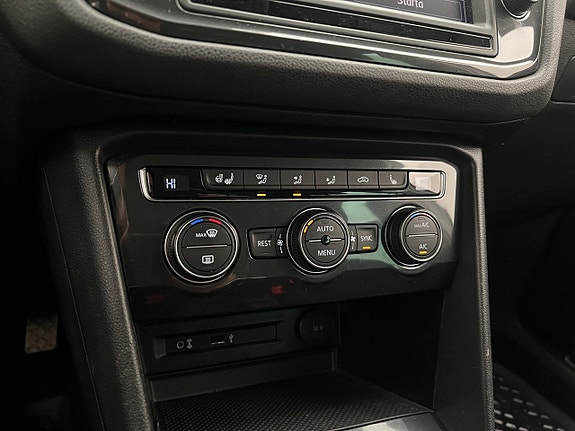 Volkswagen Tiguan 17 of 25