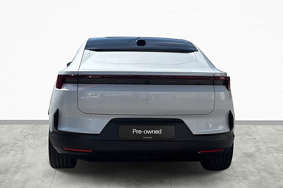 Polestar 4 4 of 18
