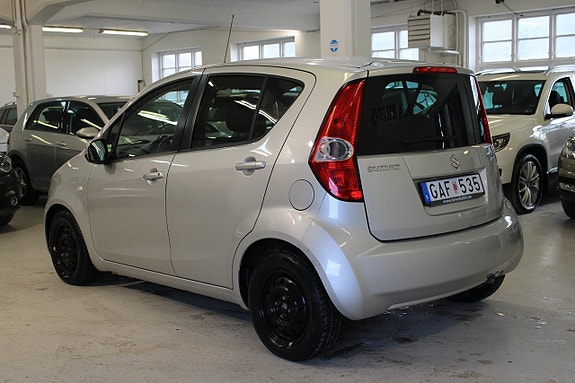 Suzuki Splash 13 of 15