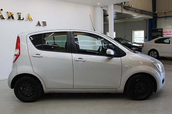 Suzuki Splash 4 of 5