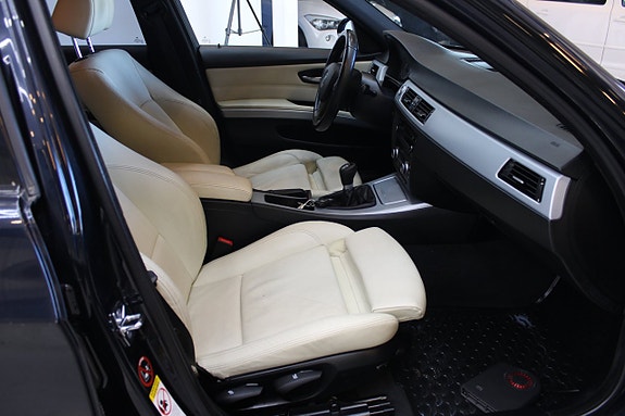 BMW 320 8 of 12