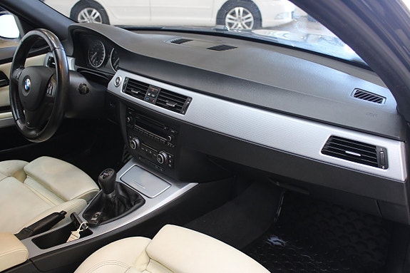 BMW 320 11 of 12