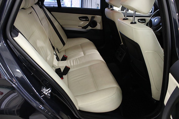 BMW 320 8 of 13