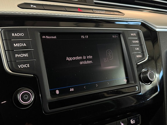 Volkswagen Passat Alltrack 15 of 24