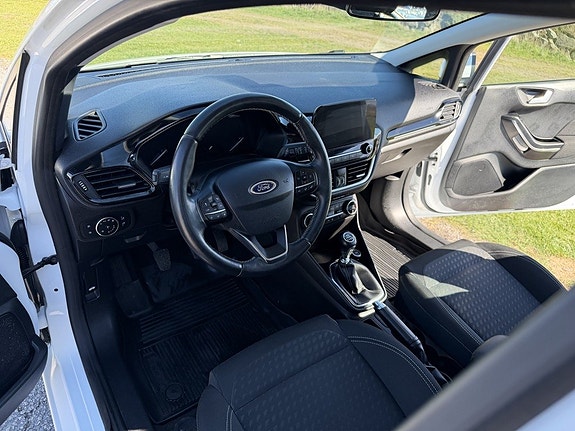 Ford Fiesta 8 of 16