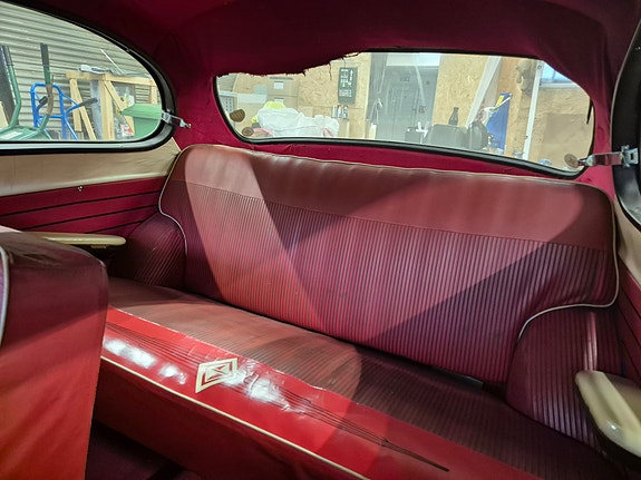Borgward Isabella 7 of 12