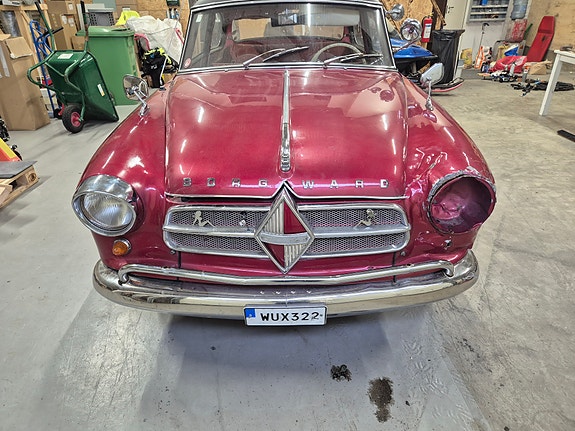 Borgward Isabella 3 of 12