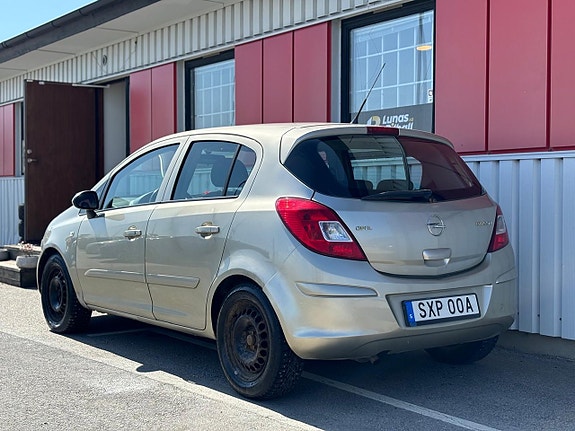 Opel Corsa 4 of 5