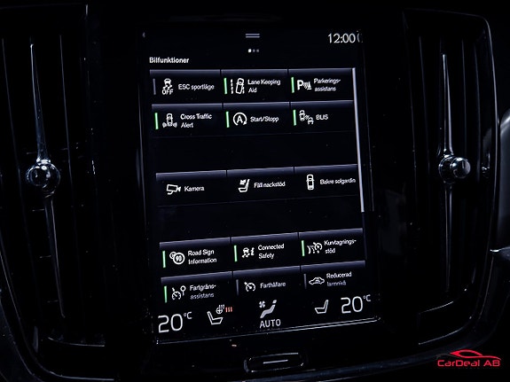 Volvo S90 27 of 30