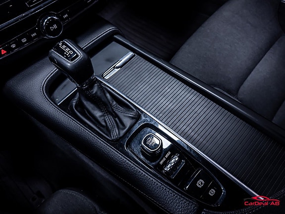 Volvo S90 28 of 30