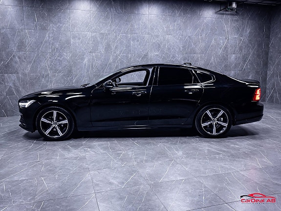 Volvo S90 4 of 5