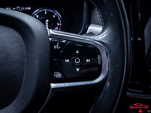 Volvo S90 23 of 30
