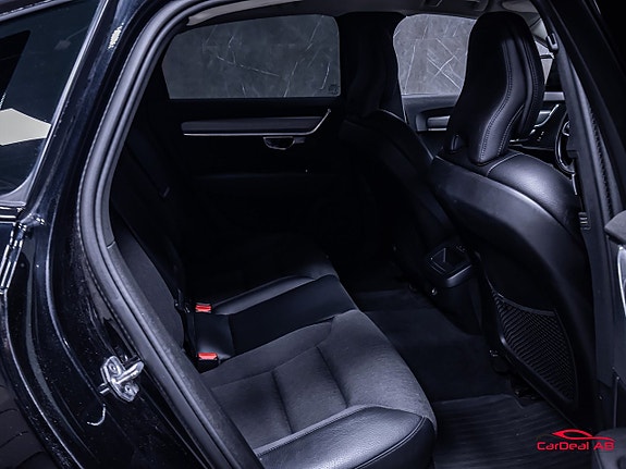 Volvo S90 16 of 30