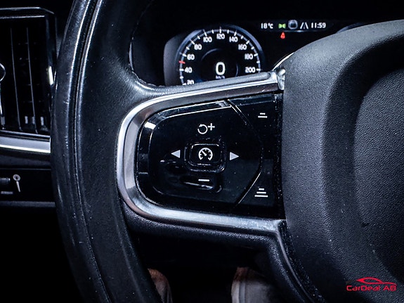 Volvo S90 22 of 30