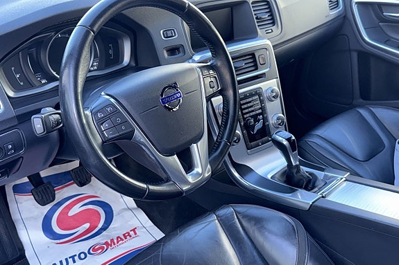 Volvo V60 8 of 13