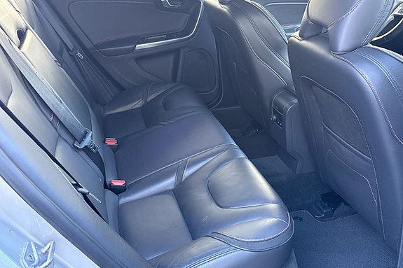 Volvo V60 10 of 13
