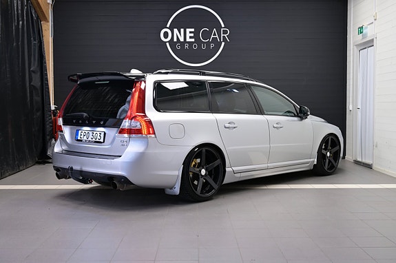 Volvo V70 5 of 5