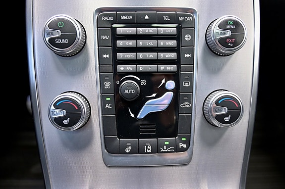Volvo V70 19 of 21