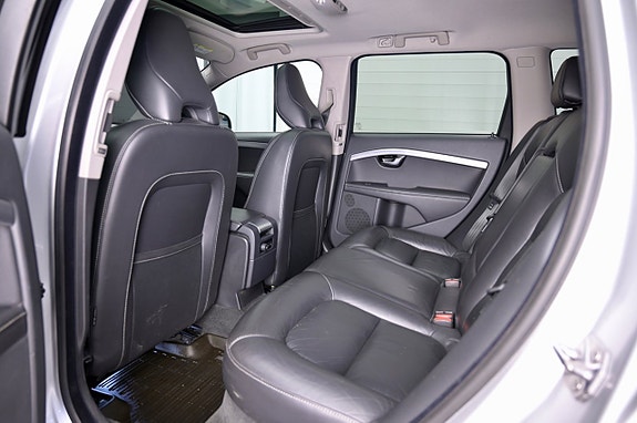 Volvo V70 10 of 21