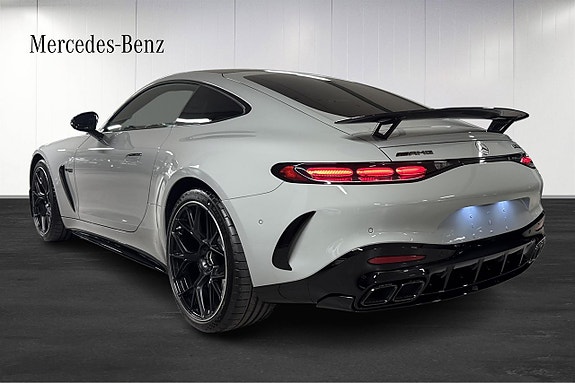 Mercedes-Benz AMG GT 63 3 of 5