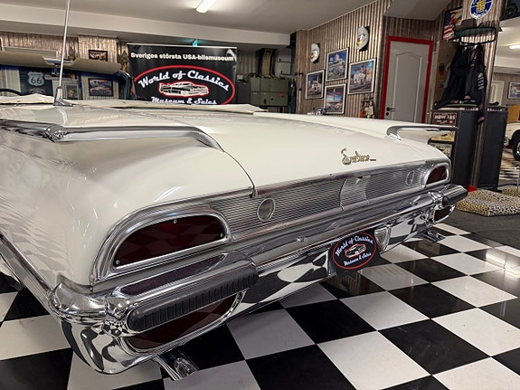 Ford Galaxie 2 of 25