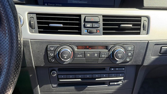 BMW 335i 21 of 30