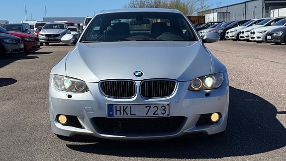 BMW 335i 2 of 5