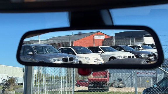 BMW 335i 28 of 30