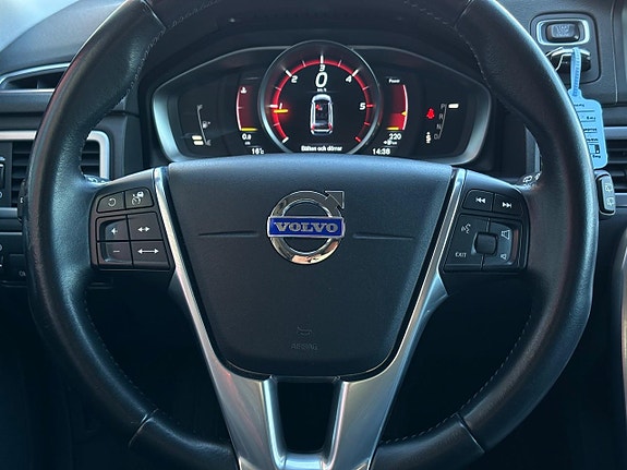 Volvo V70 12 of 24