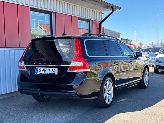 Volvo V70 7 of 24