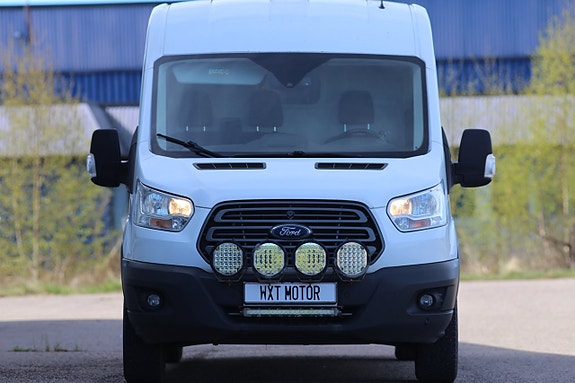 Ford Transit 2 of 5