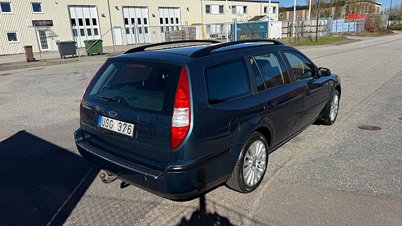 Ford Mondeo 4 of 11