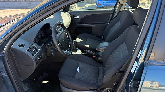 Ford Mondeo 8 of 11