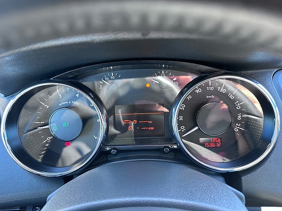 Peugeot 5008 14 of 17