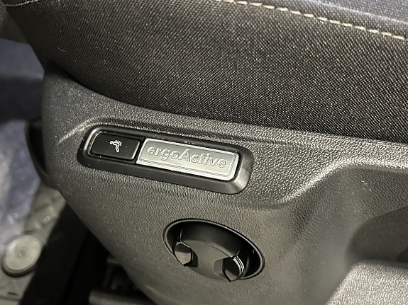 Volkswagen Tiguan 9 of 25