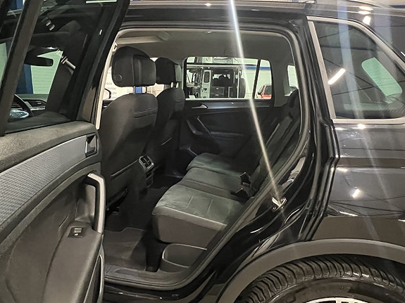 Volkswagen Tiguan 14 of 25
