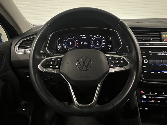 Volkswagen Tiguan 11 of 25