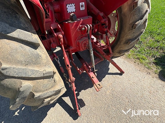 Traktor - McCormick International, B 614 24 of 30