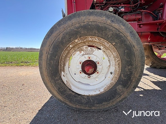 Traktor - McCormick International, B 614 11 of 30