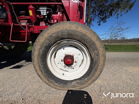 Traktor - McCormick International, B 614 12 of 30