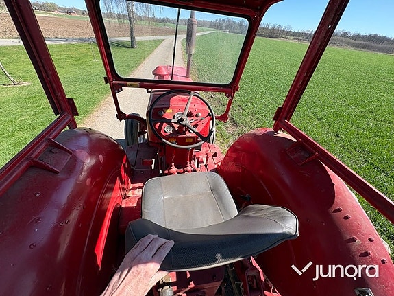 Traktor - McCormick International, B 614 26 of 30
