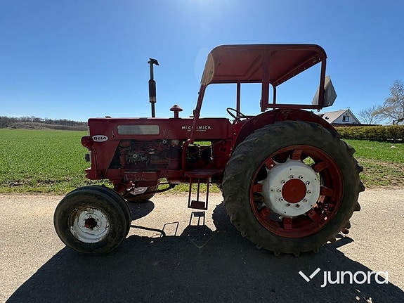 Traktor - McCormick International, B 614 2 of 30